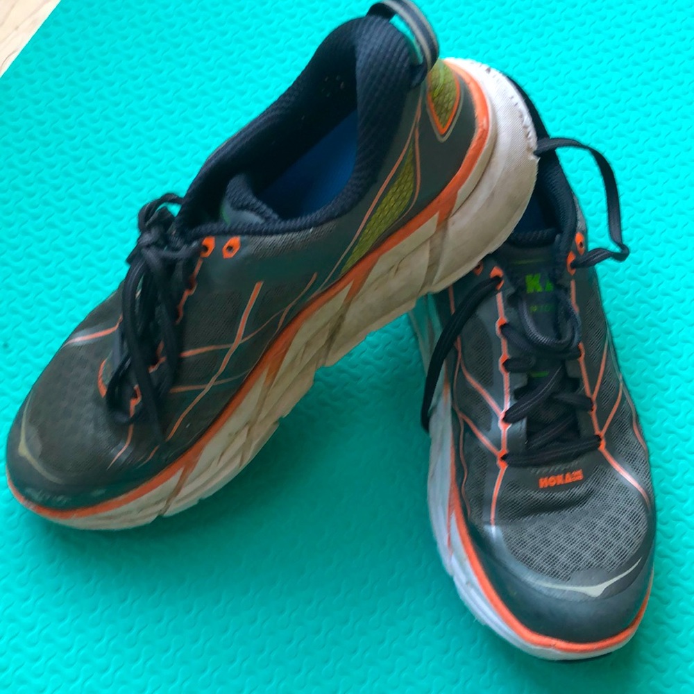 HOKA one one Clifton II shoes